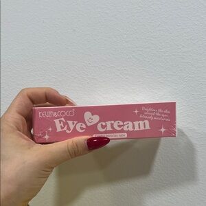 #2Eye Care Cream in Light Pink Packaging - Red Accent